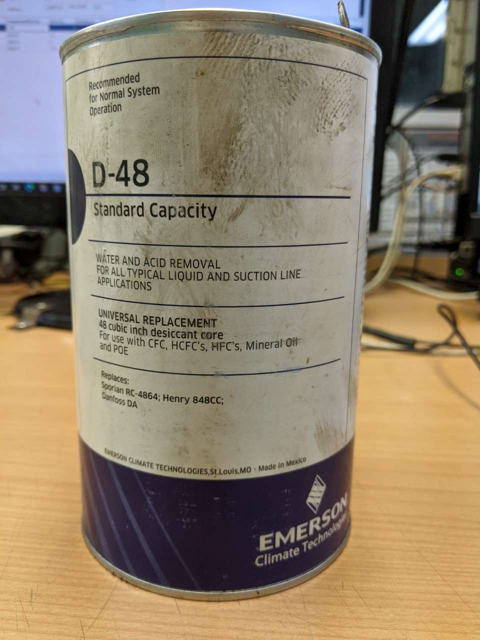 D-48STANDARD CAPACITYUNIVERSAL REPLACEMENT 48 CUBIC INCH DESICCANT ...